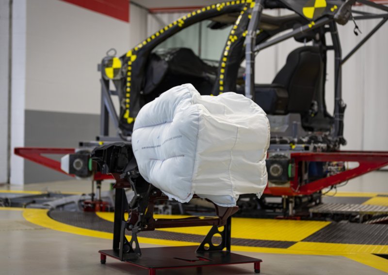 Honda novim zračnim jastukom povećava sigurnost suvozača; pogledajte kako to funkcionira u dva sjajna videa!