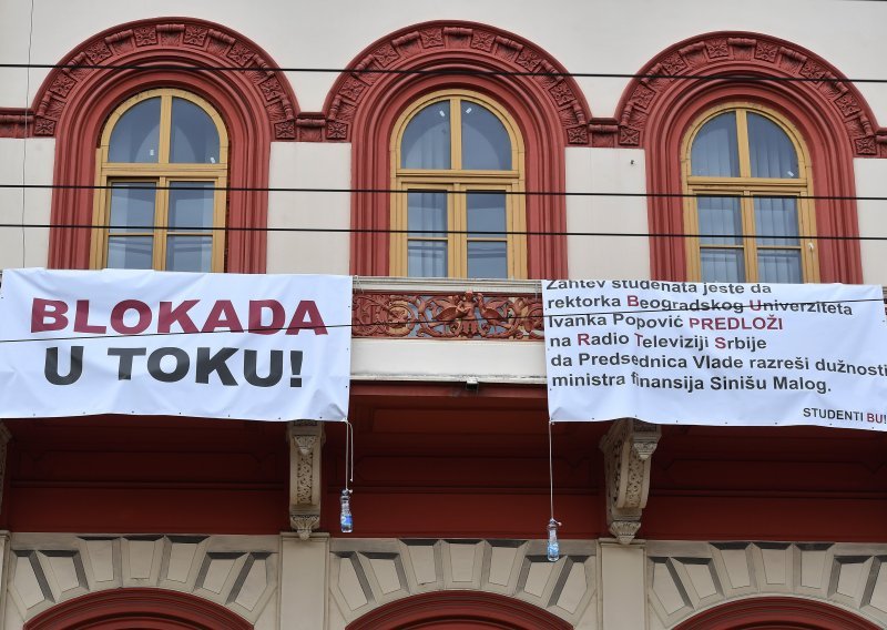 Okončana blokada rektorata Sveučilišta u Beogradu zbog spornog doktorata