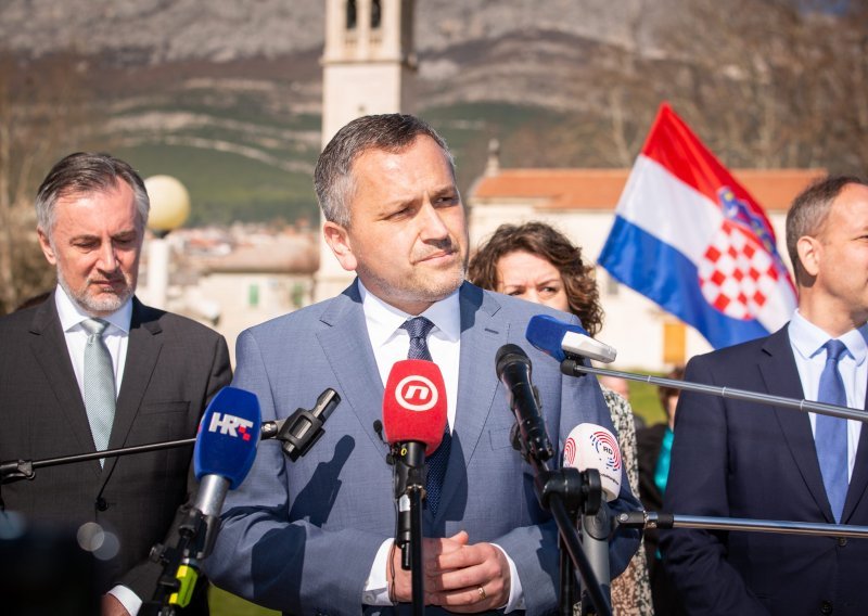 Šimundić: Ni Plenković ne vjeruje u HDZ-ove priče o Lećevici