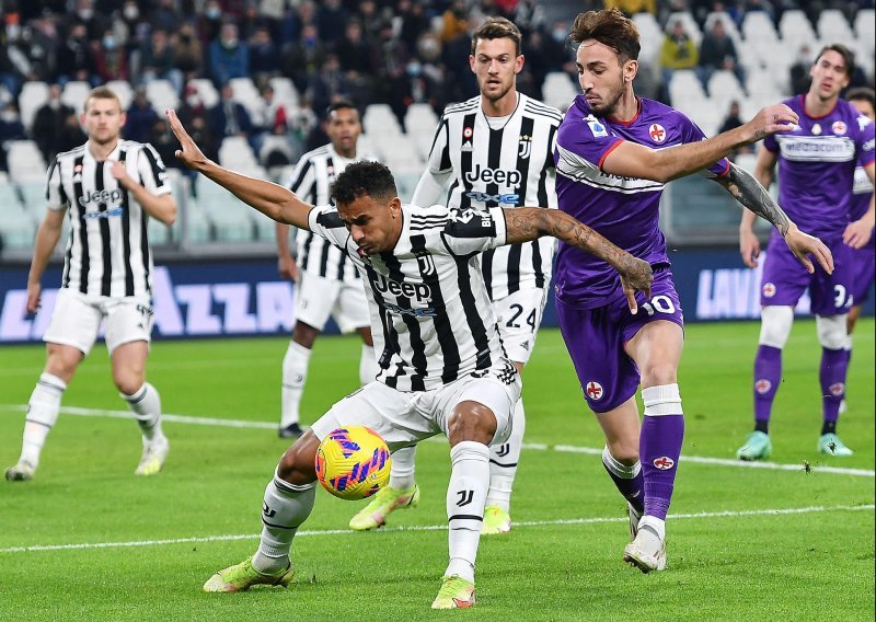 [FOTO] Juventus uz puno sreće i s igračem više do pobjede u sudačkoj nadoknadi; Ivan Jurić stradao tamo gdje se najmanje nadao
