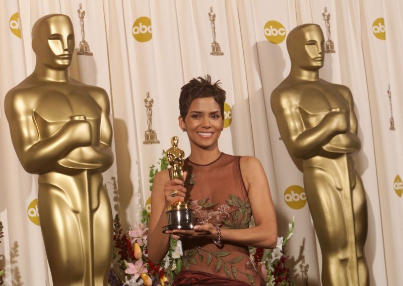Halle Berry ne krije razočaranje: 'Mislila sam da će moj Oskar otvoriti vrata drugim Afroamerikankama ali izgleda da nije'