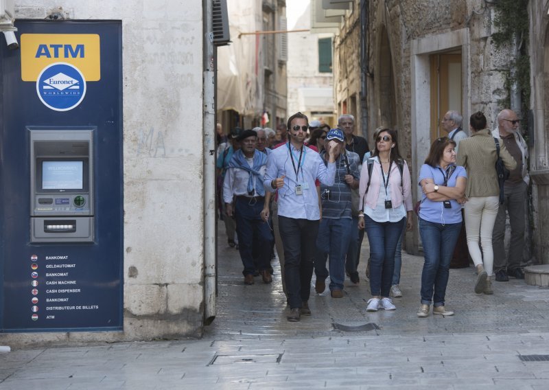 Dioklecijanova palača postala 'ATM palace': Split vrvi ilegalnim bankomatima, u čemu je problem?