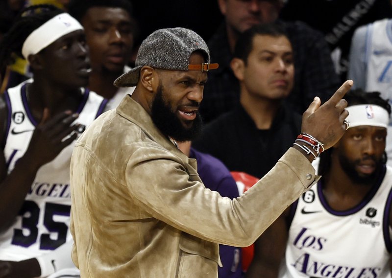 LeBron James s puno gorčine pričao o stanju u Lakersima: Želim biti u klubu koji pobjeđuje