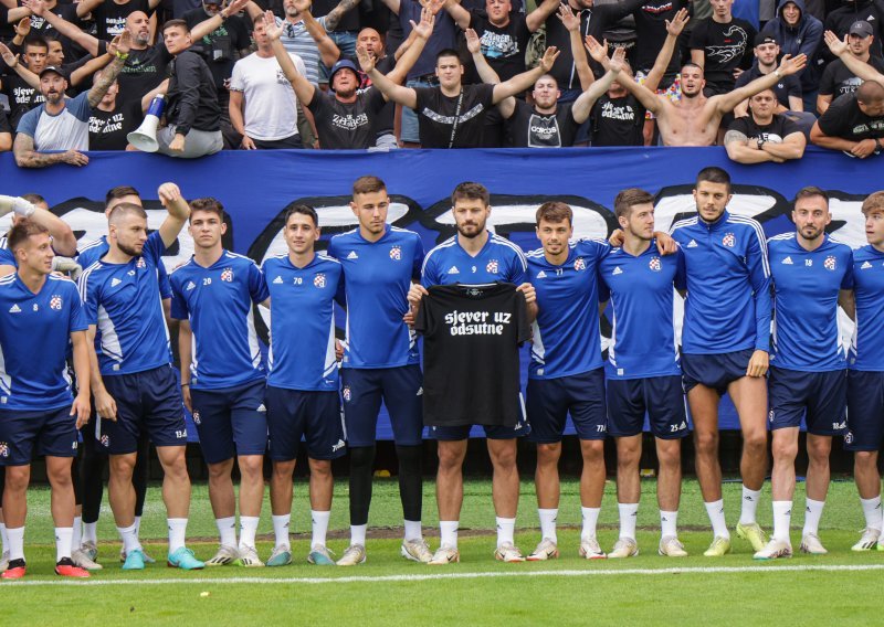 Spektakl Boysa na treningu Dinama, a kapetan Petković držao majicu s jasnom porukom