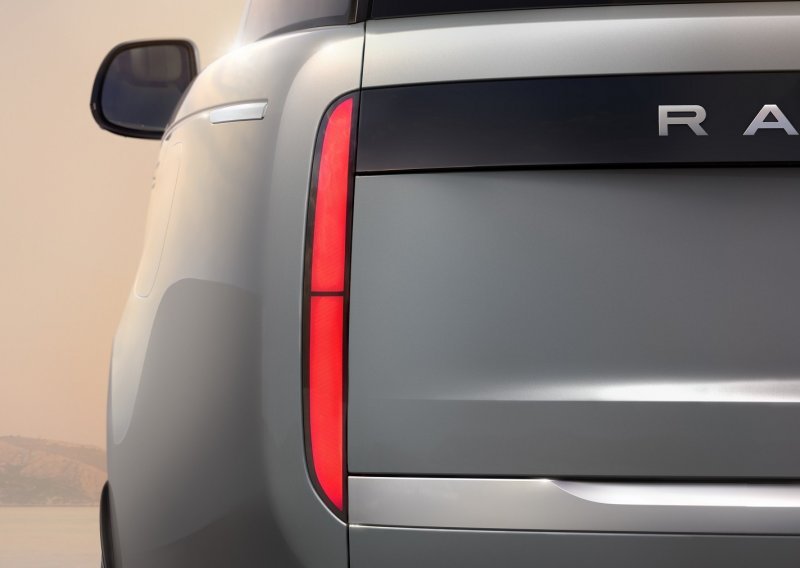Prve slike Range Rover Electrica: Otvorena lista čekanja za prvi potpuno električni SUV britanske luksuzne marke
