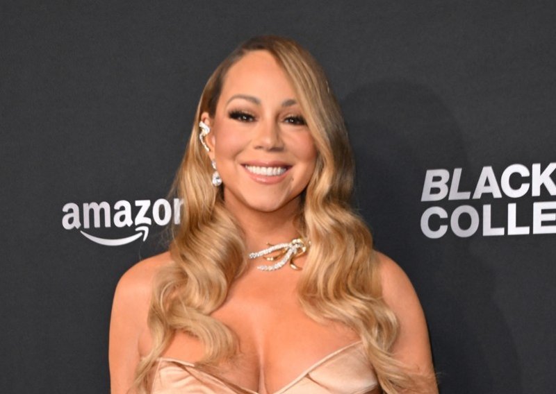 Nezgodan outfit Mariah Carey više je otkrio nego pokrio
