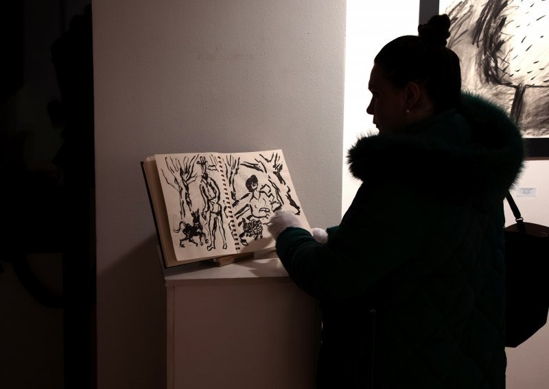 Otvorena je izložba slika i crteža slikara i akademika Đure Sedera