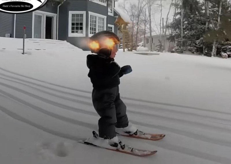 Kanadski dvogodišnjak već skija