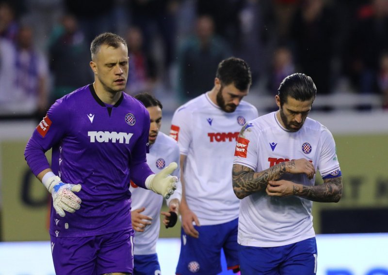 Hajduk za derbi s Rijekom ostao bez čak sedam igrača; na klupi golman od 17 godina