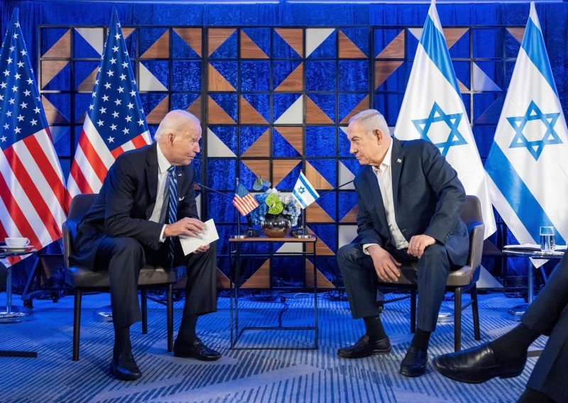 Biden pod žestokim pritiskom: Čak 90 demokrata traži prekid prodaje oružja Izraelu