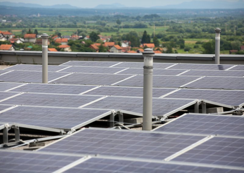 Kućanstva daju više struje iz solara u HEP-ovu mrežu nego poduzetnici