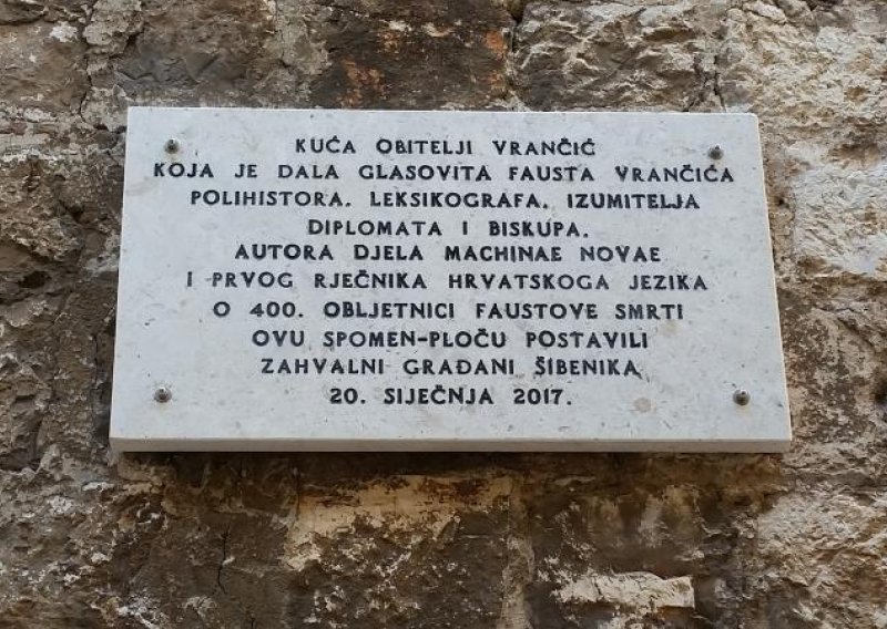 Grad Šibenik postavio spomen ploču na rodnu kuću Fausta Vrančića