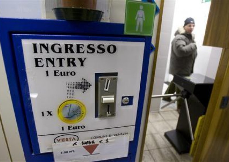 Venecija uvodi online plaćanje javnih WC-a