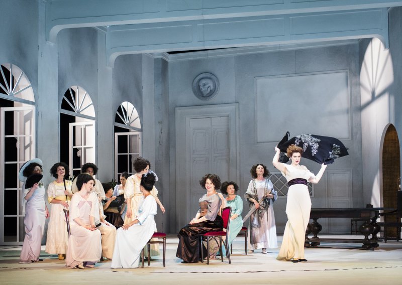Tomislav Mužek u naslovnoj ulozi Verdijeve opere 'Don Carlo'