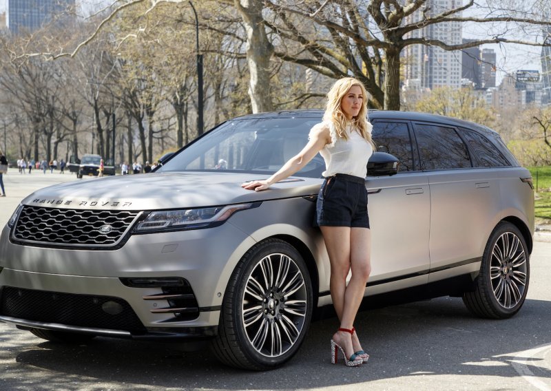 Britanska pjevačica Ellie Goulding prva osoba koja je vozila Range Rover Velar