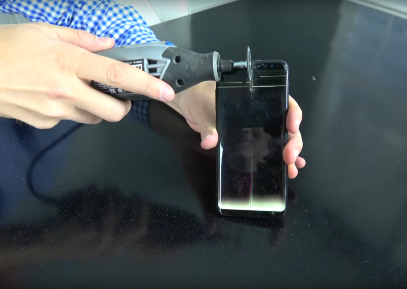 Baterija Samsunga Galaxy S8 neće eksplodirati čak ni uz ovakvu torturu