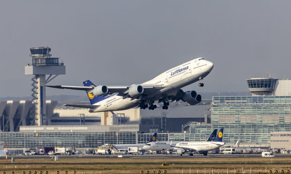 Zračna luka u Frankfurtu, Fraport