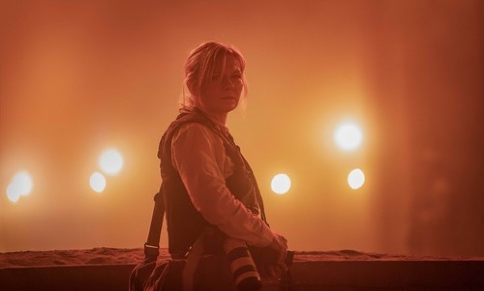 Kirsten Dunst u filmu 'Građanski rat'