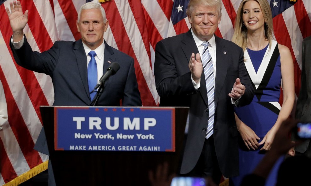 Mike Pence, Donald Trump i Trumpova kći Ivanka