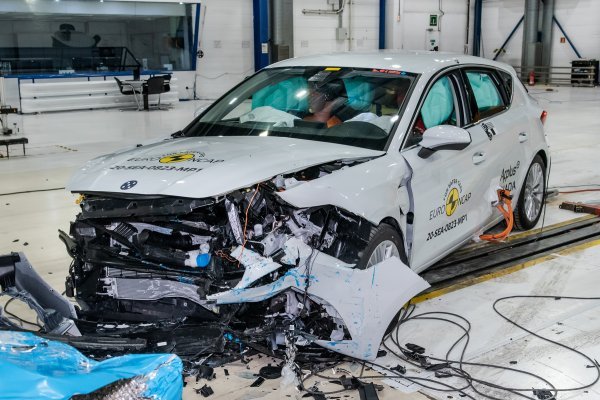 Novi Seat Leon osvaja pet zvjezdica u okviru novog i strožeg Euro NCAP sigurnosnog testa